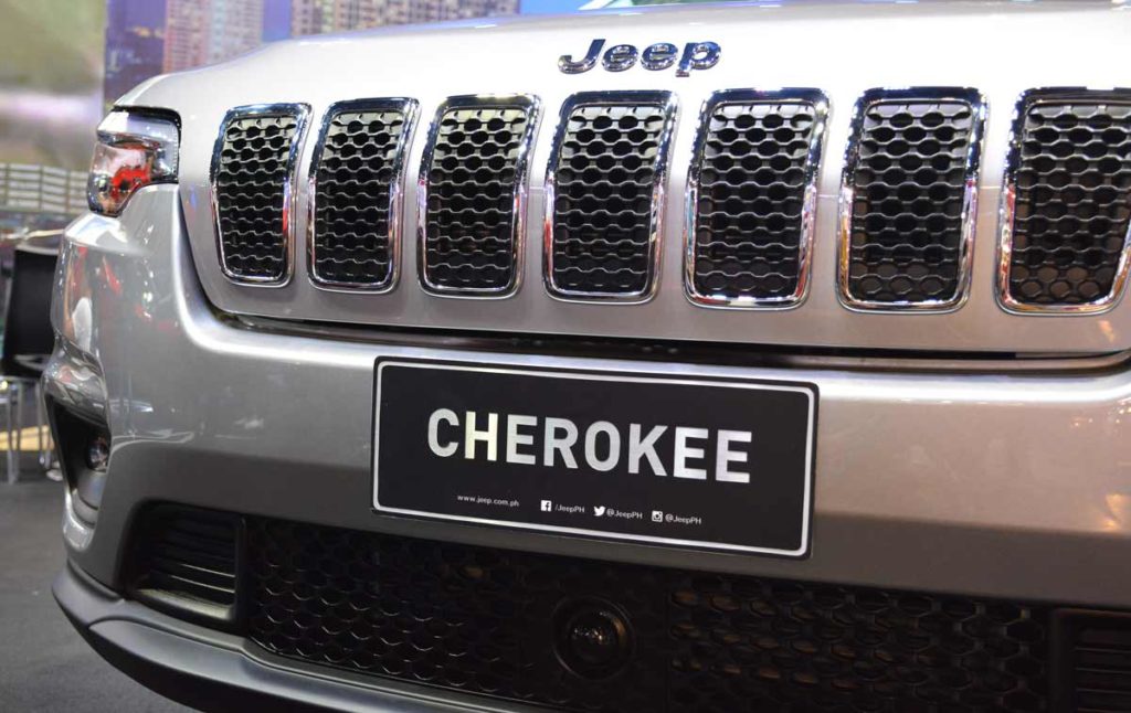 jeep cherokee water leak recall 2022